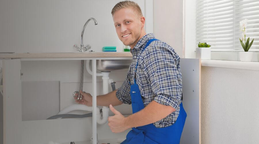Expert burst pipe repair services in Woody, CA
